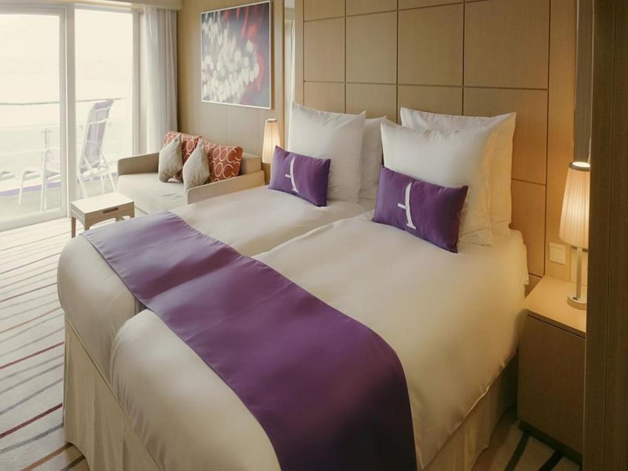 Cruises, holidays 46