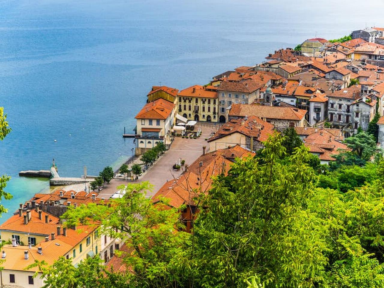 Leger Coach Tours, holidays 2