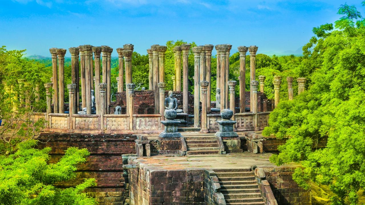 Specialist Tours, holidays 13