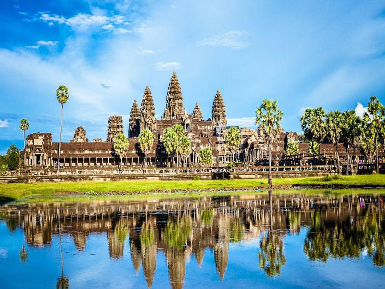 Specialist Tours, holidays 31