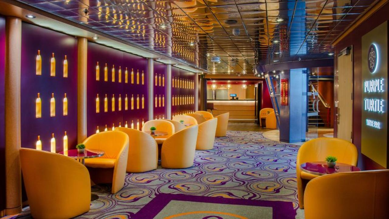 Cruises, holidays 60