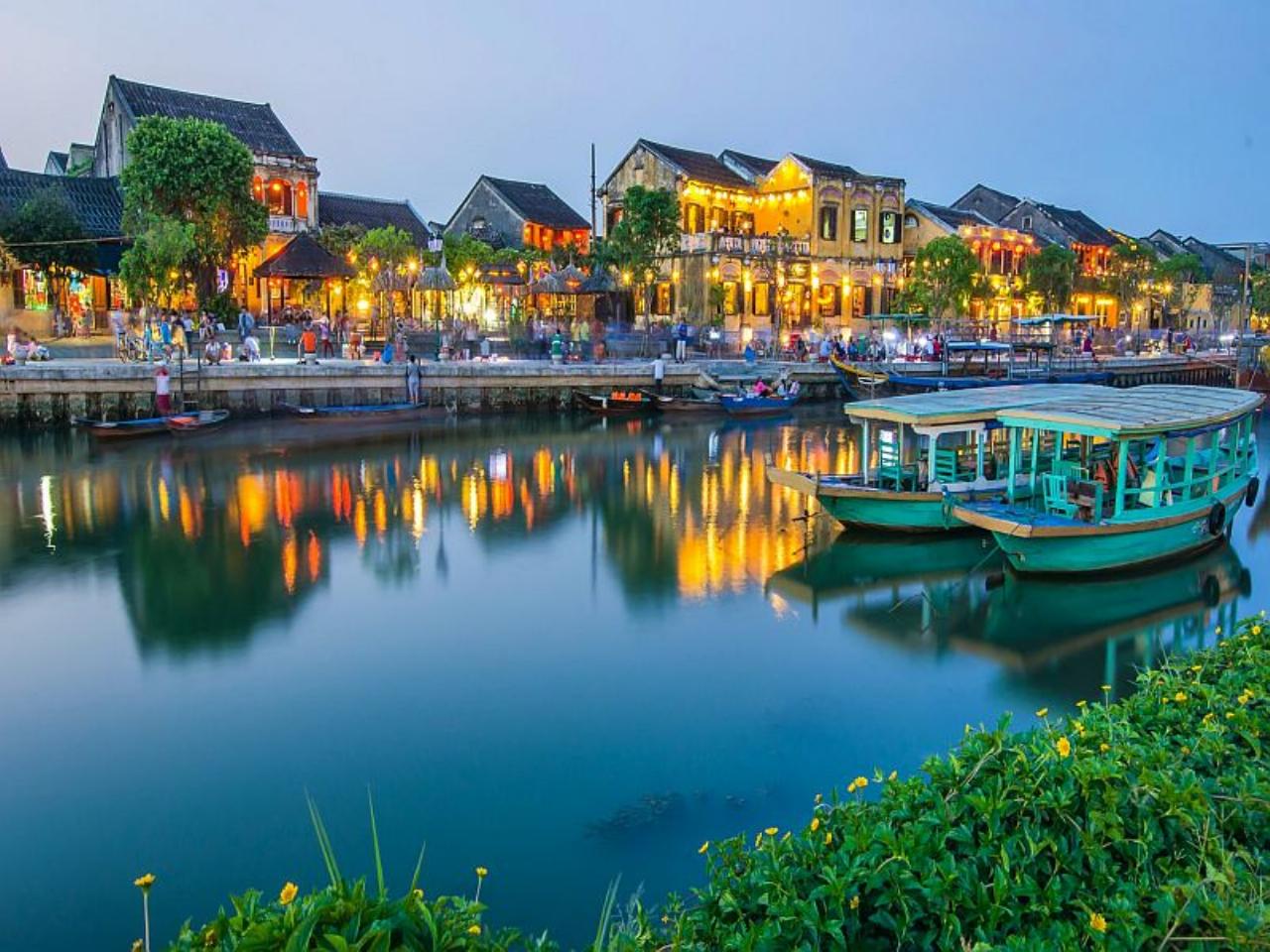 Specialist Tours, holidays 39