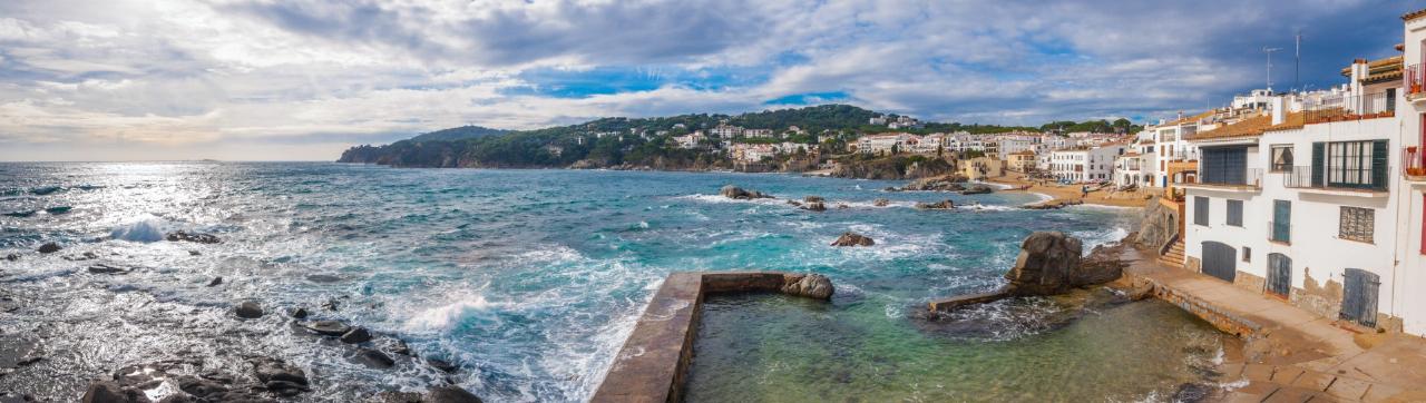 Catalonia, Spain holidays 10